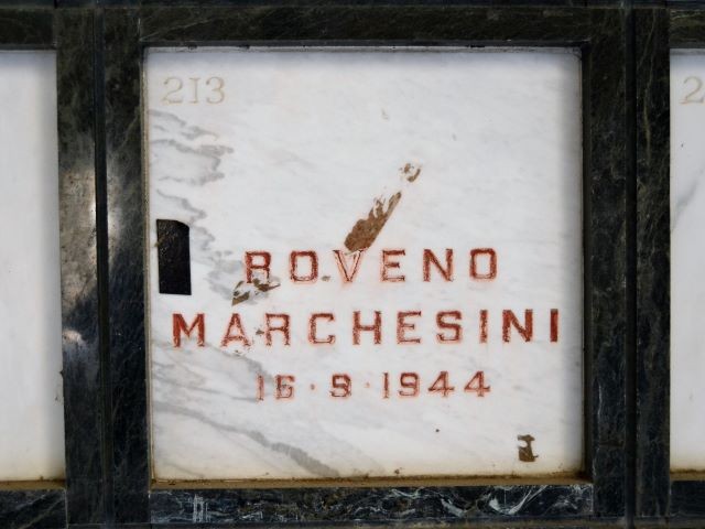 Tomba di Roveno Marchesini nel Monumento Ossario ai Caduti Partigiani della Certosa di Bologna
