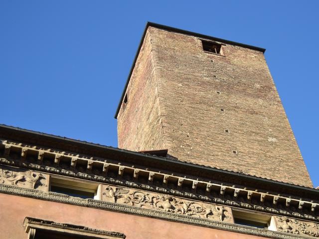 Torre degli Oseletti - strada Maggiore