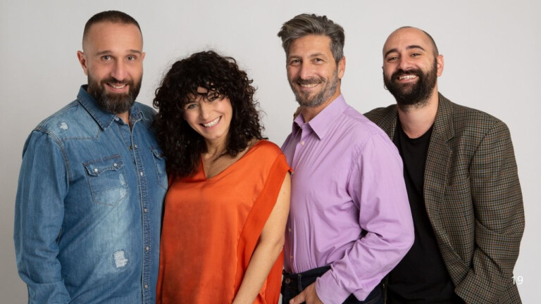 couverture de CI PRENDESSE UN COLPO.  Valeria Monetti, Alessandro Tirocchi, Maurizio Paniconi, Simone Giacinti