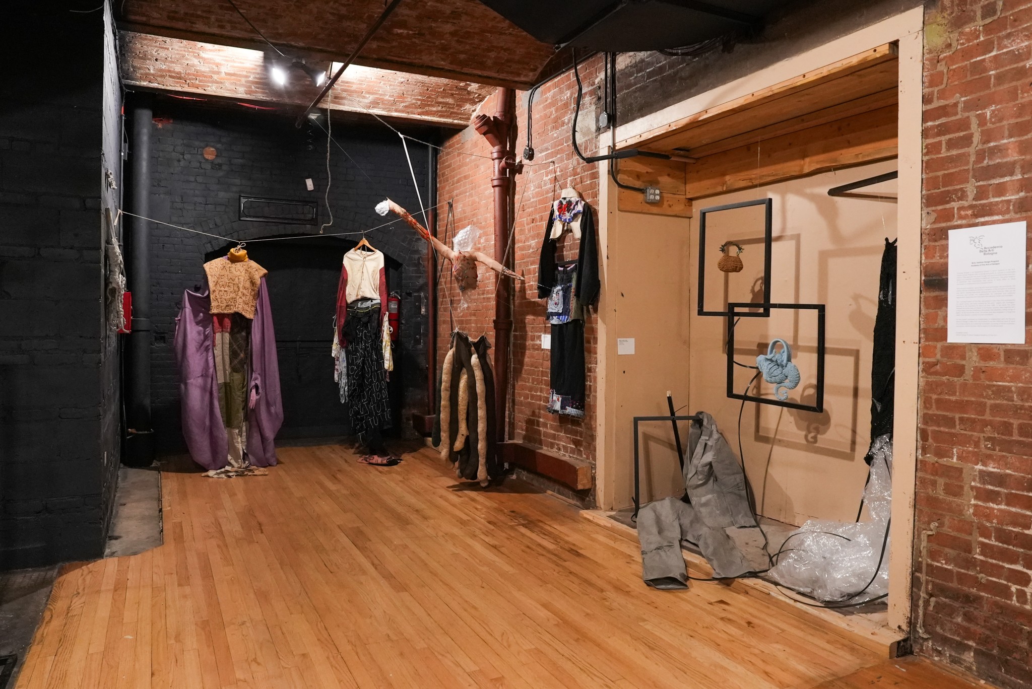 ACB 2024 | Crossing Threads Project. Chelsea Market Gallery Space, show Threads of our Times