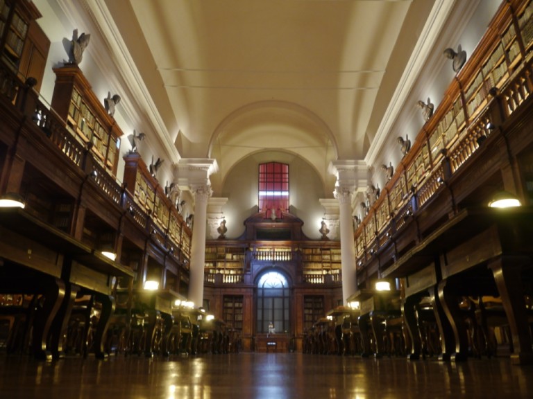 La-sala-lettura-della-Biblioteca-Universitaria-di-Bologna.jpg