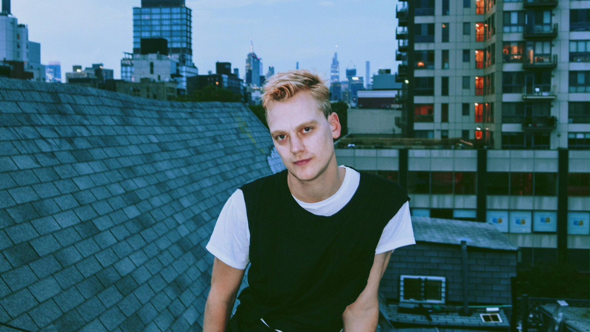 Sean Nicholas Savage 