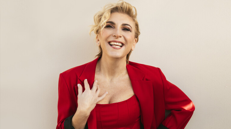 immagine di BARBARA FORIA.  Basta un filo di rossetto….!