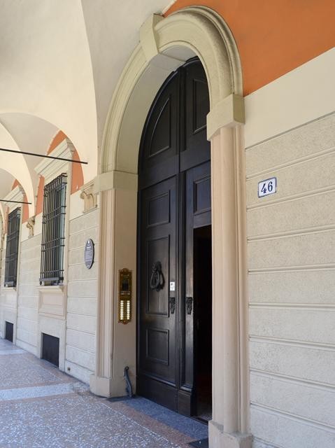 Palazzo Bolognetti Mattei - strada Maggiore (BO) - ingresso