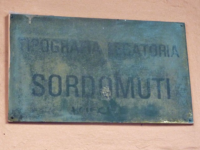 Targa dell'antica Tipografia Legatoria Sordomuti