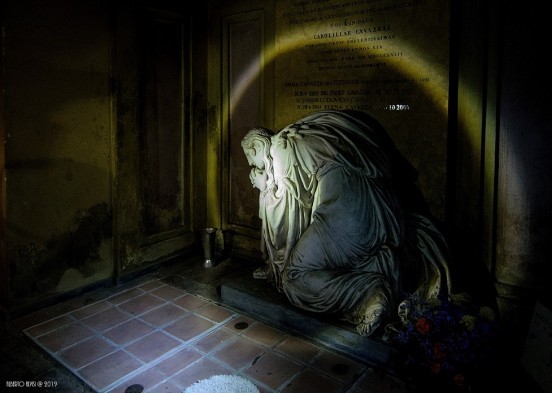 immagine di Nel buio della notte: visita insolita alla Certosa - nuovo percorso