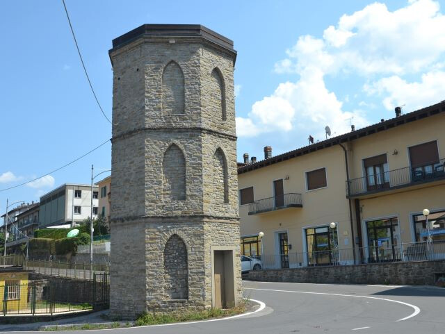 Torretta, già cabina elettrica