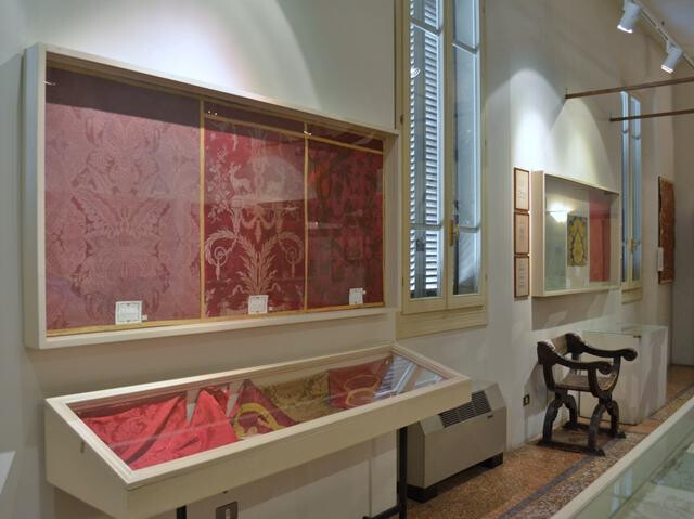 Museo del tessuto e della tappezzeria "Vittorio Zironi"