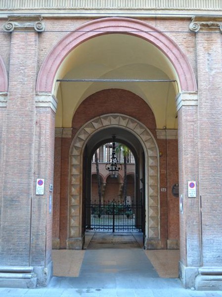 Palazzo Vittori Venenti - portone