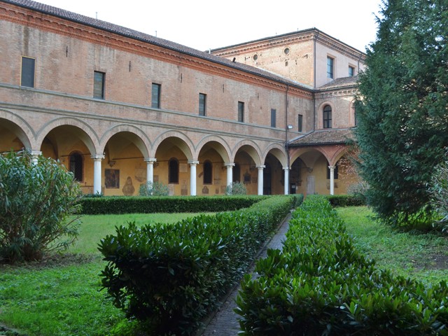Chiostro del convento di San Domenico (BO)
