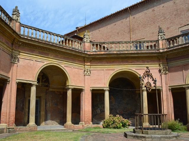 Ex convento di San Michele in Bosco - chiostro dei Carracci