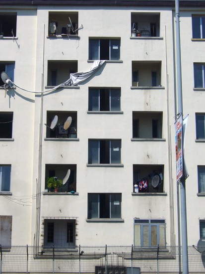 Palazzo occupato da cittadini extracomunitari in via Stalingrado (BO)