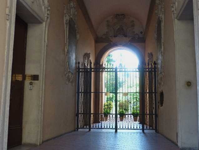 Palazzo Albergati (XVI sec.) - via Saragozza (BO) - atrio 	