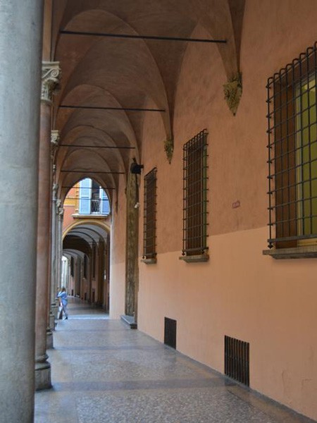 Palazzo Guastavillani - portico