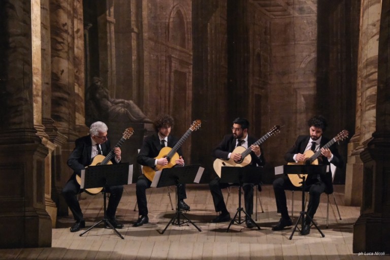 cover of Kairos Guitar Quartet