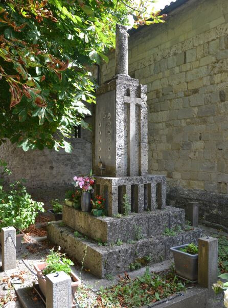 Monumento ai martiri di Renno