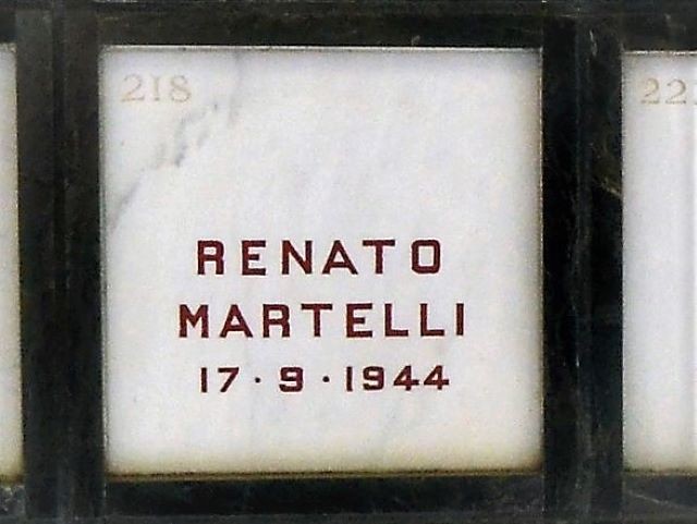 Tomba di Renato Martelli nel Monumento Ossario ai Caduti Partigiani della Certosa di Bologna