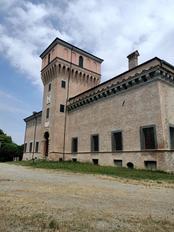 copertina di Castello di Palata Pepoli e Villa Ronchi