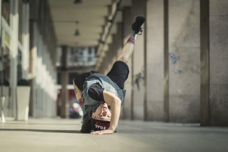 copertina di Strictly underground in pista