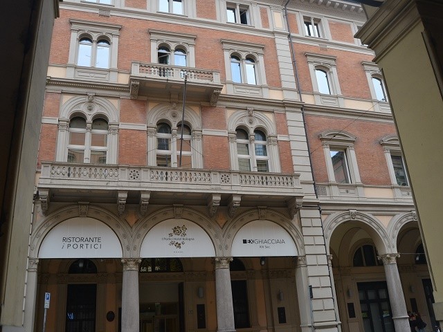 Palazzo Maccaferri - facciata