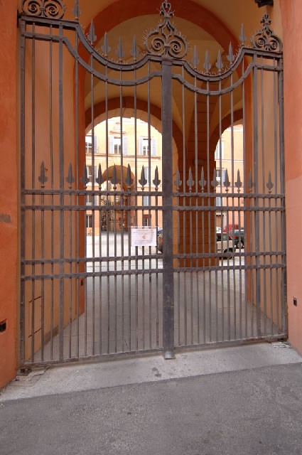 Palazzo Arcivescovile, ingresso