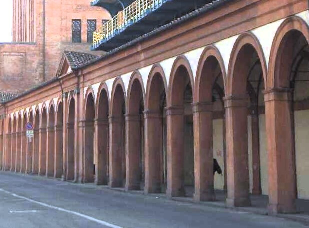 Il portico dello stadio Dall'Ara