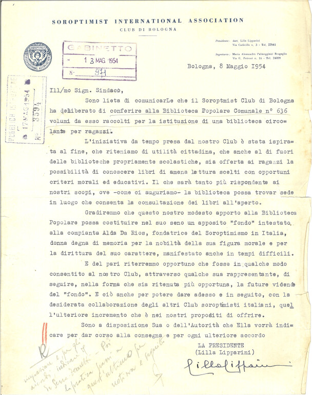 Lettera di Lilla Lipparini (presidente del Soroptimist Club di Bologna) per la donazione di 636 volumi raccolti per l'istituzione di una biblioteca circolante per ragazzi (8 maggio 1954)
