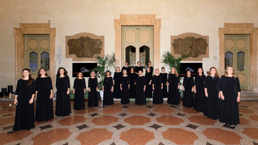 Coro femminile del Teatro Comunale di Bologna