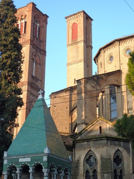 I campanili di San Francesco (BO)
