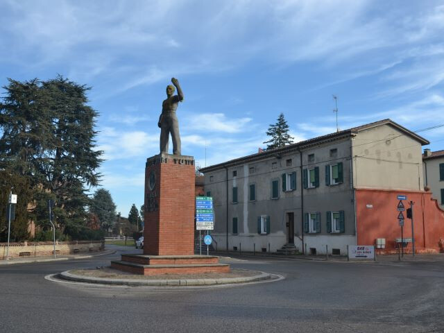 Monumento a Andrea Costa