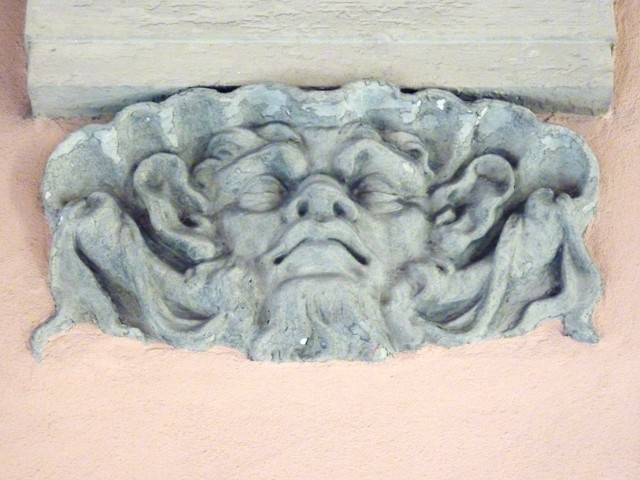 Palazzo Merendoni - portico - particolare